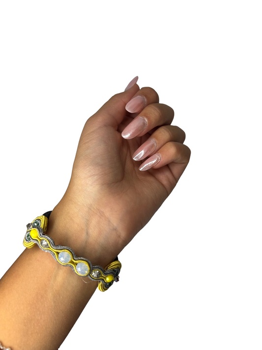 Bracciale Noir Opal – Soutache fatto a mano | Vilschic Luxury Bijou
