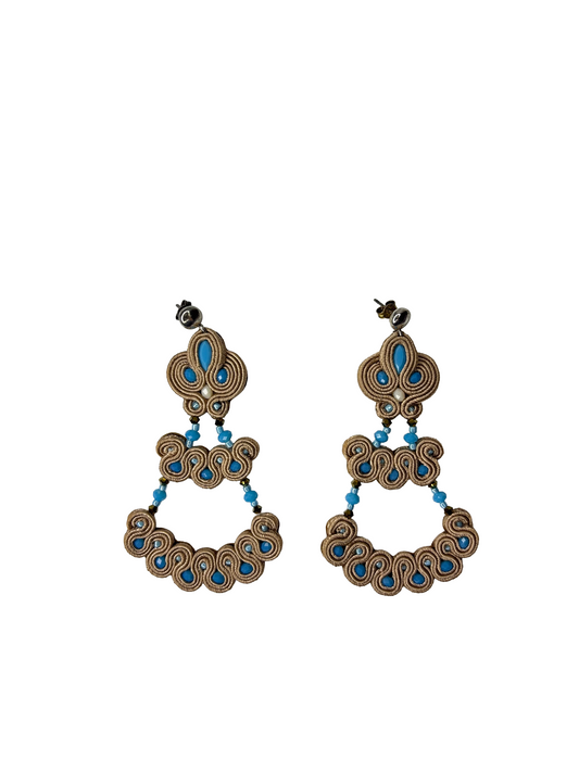 Orecchini Soutache Mirage – Sabbia & Turchese fatto a mano | Vilschic Luxury Bijou