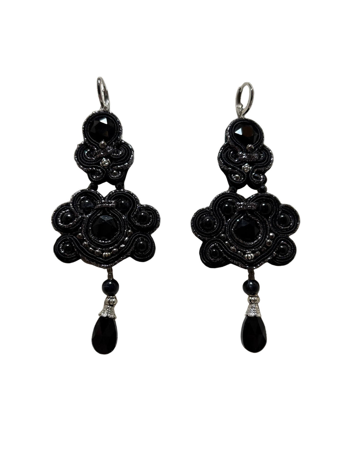 Orecchini Soutache Éclipse Noir – fatto a mano | Vilschic Luxury Bijou
